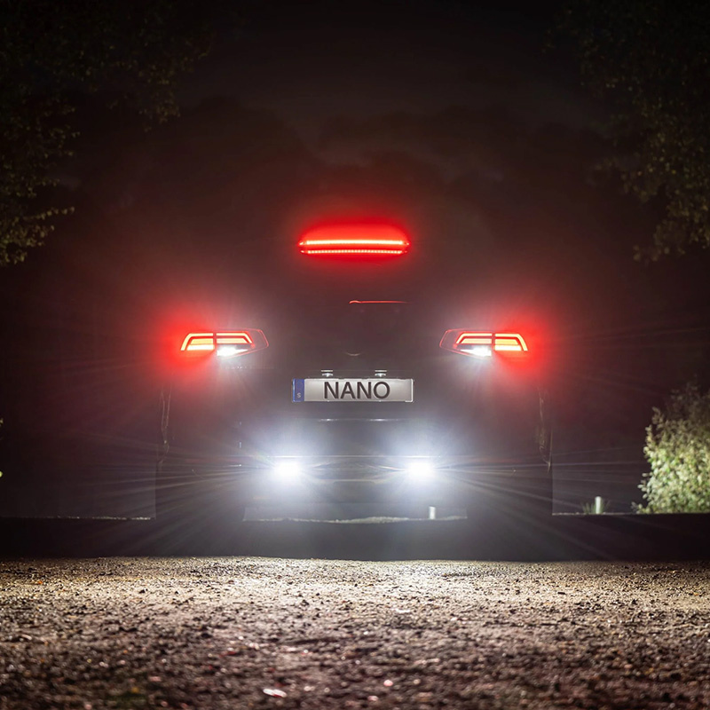 Ledson Backljuspaket Med 2st Nano-Kontakter 60W