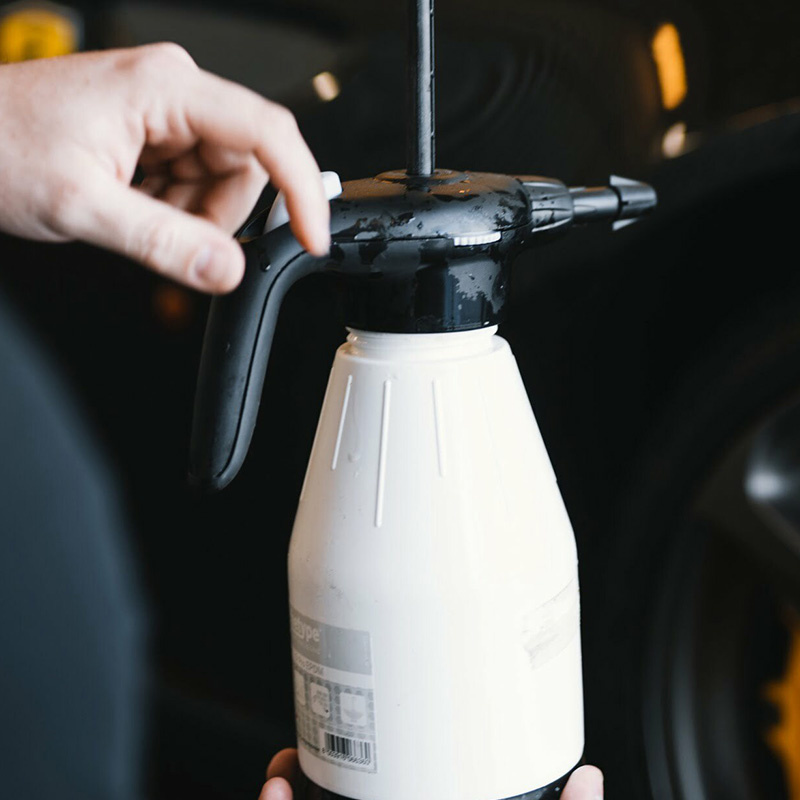 Pureest Tryckspruta 1 – F�r Kallavfettning m.m